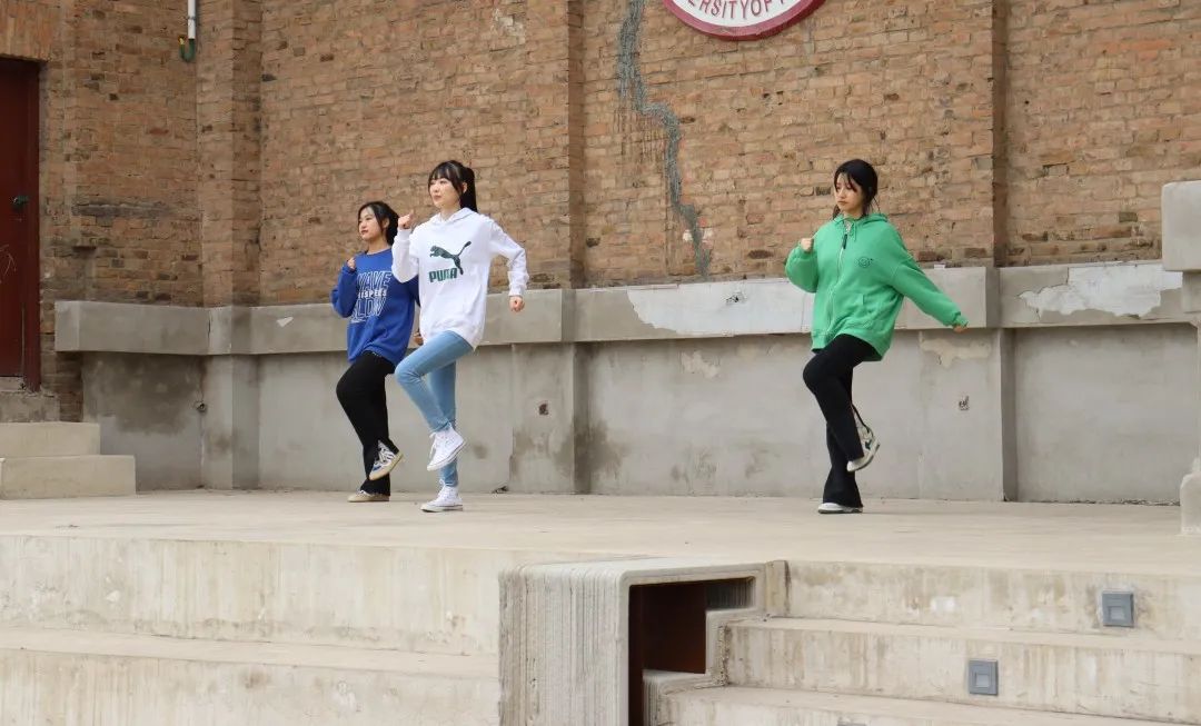 河工战“疫”｜封校不封“心”，“艺情”胜疫情