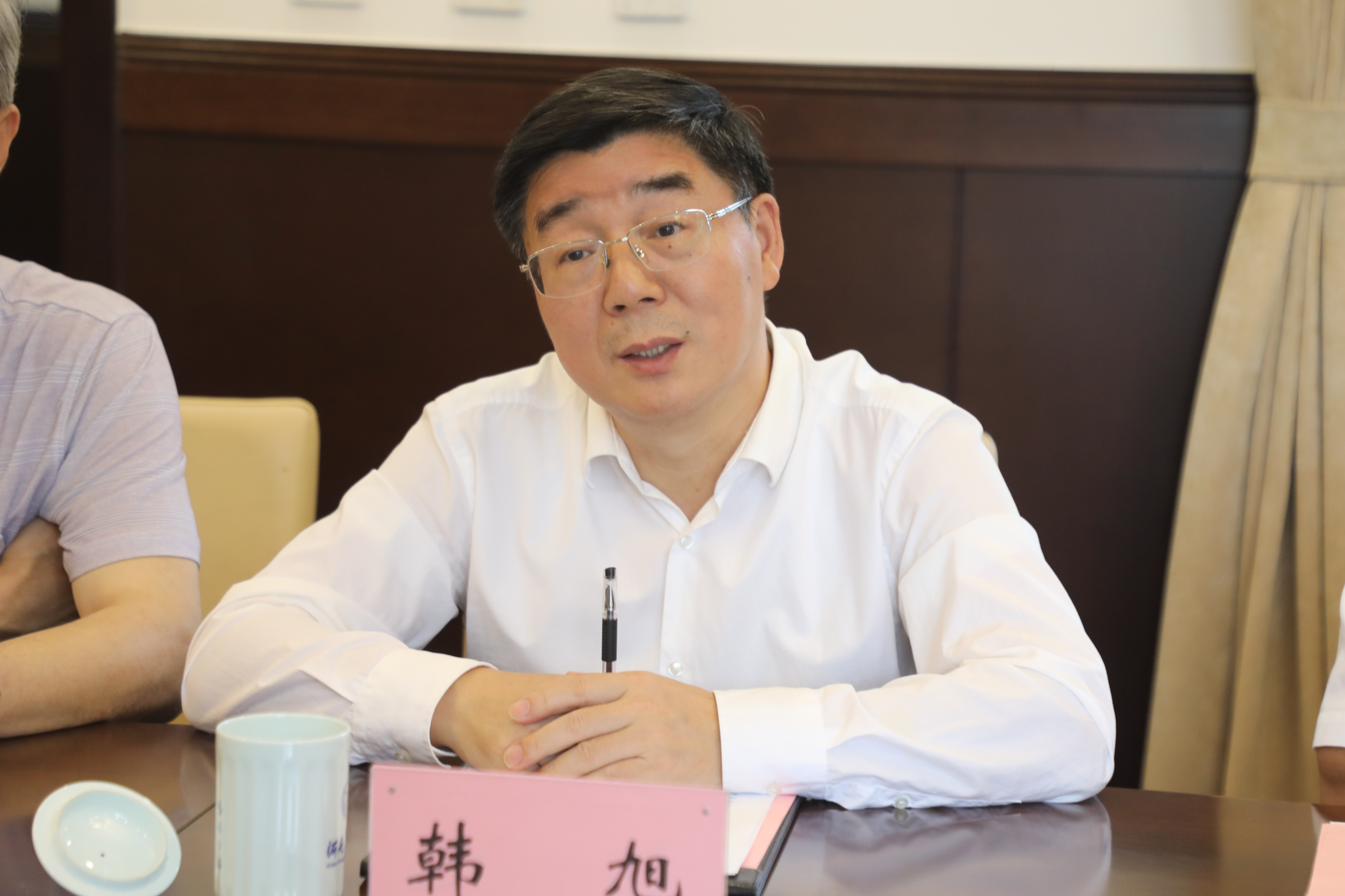 韩旭.jpg