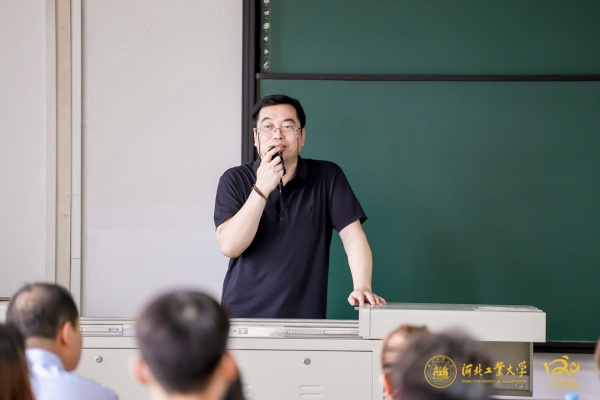 上课.jpg